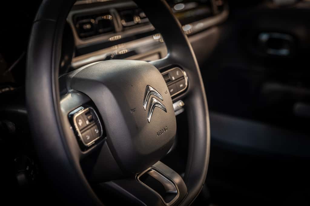 De nombreuses voitures équipées d’airbag Takata sont désormais interdites de circuler. © Jerome, Adobe Stock