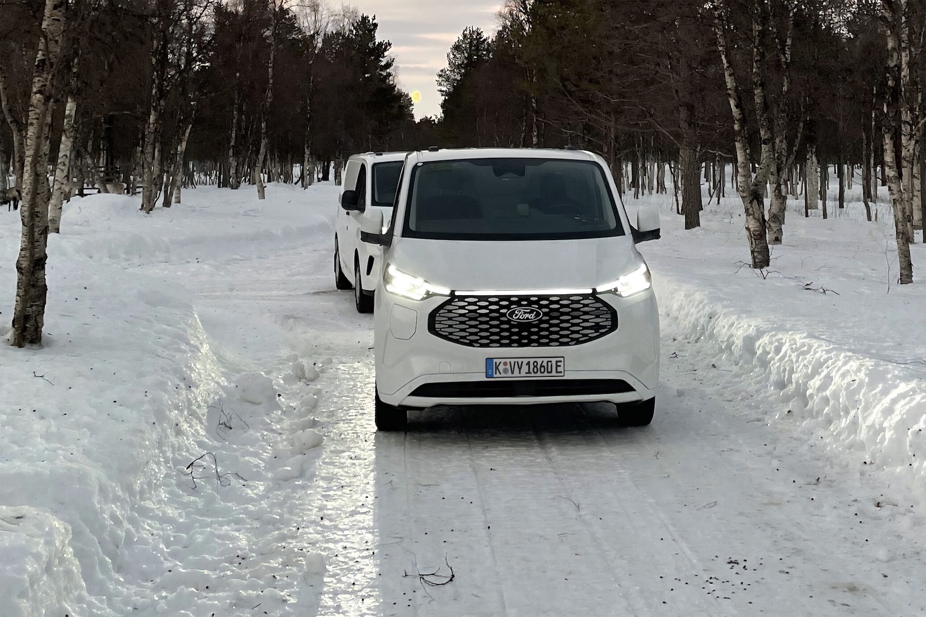 Ford propose une nouvelle pompe à chaleur permettant d'augmenter l'autonomie de ses utilitaires électriques. © Ford