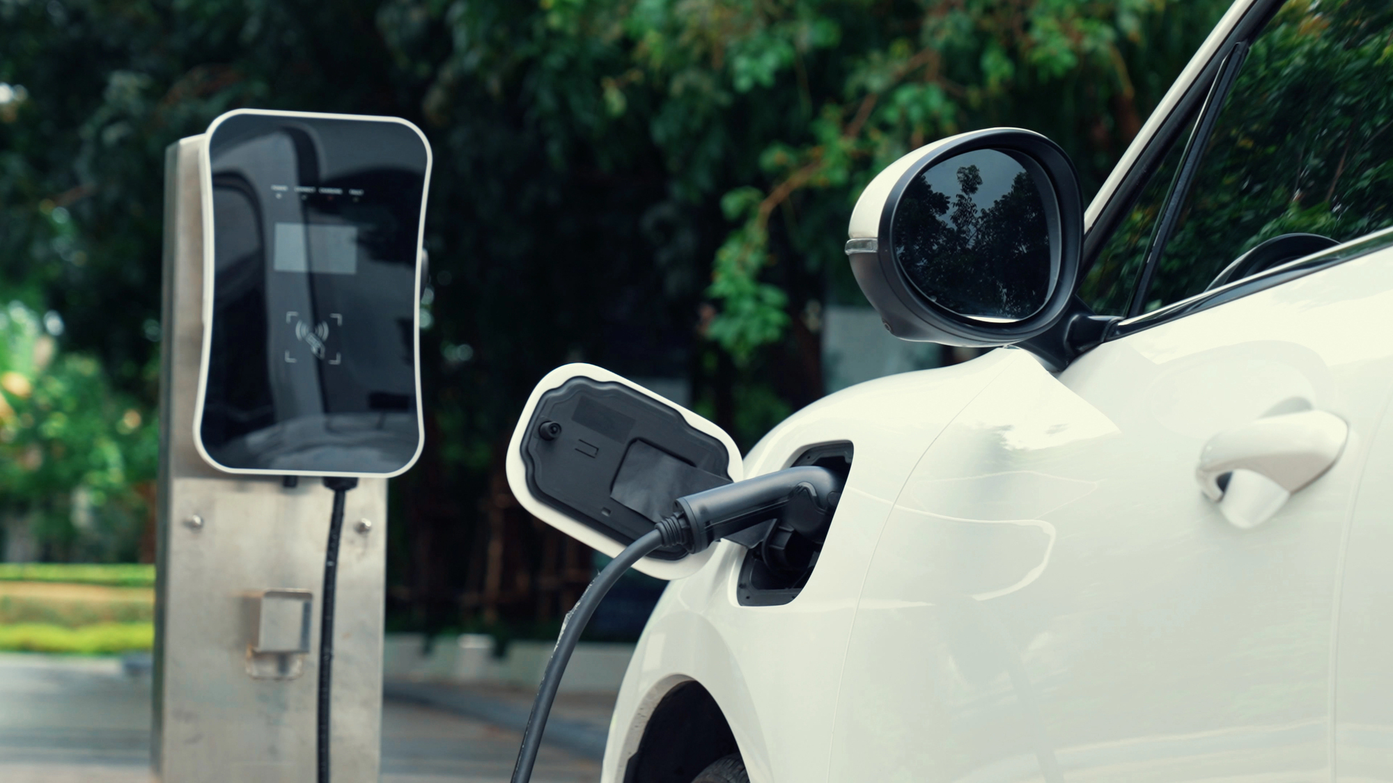 Les voitures électriques abordables en 2025 et les meilleurs modèles à prix mini. © Depositphotos